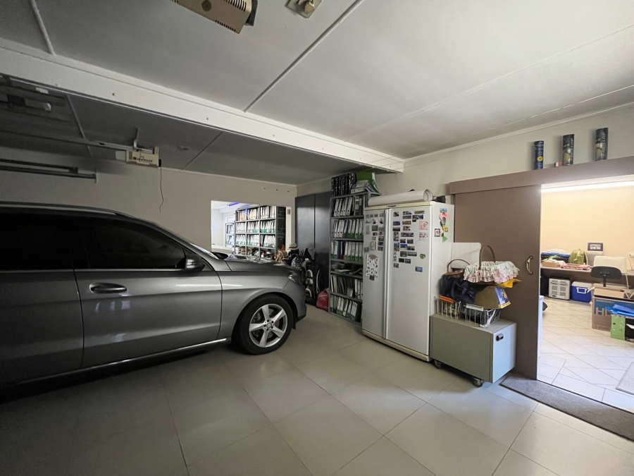 5 Bedroom Property for Sale in Rietvalleirand Gauteng