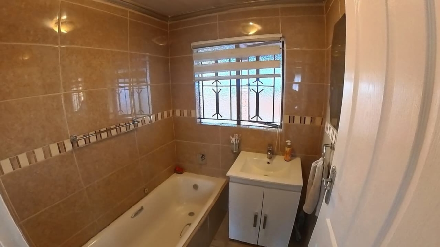 3 Bedroom Property for Sale in Philip Nel Park Gauteng