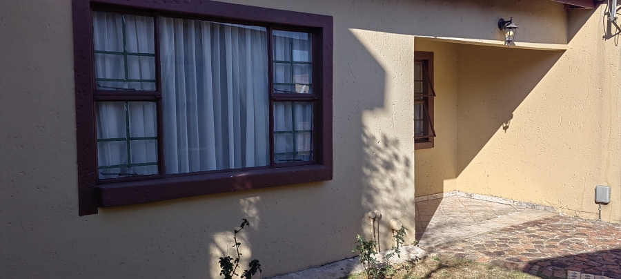 3 Bedroom Property for Sale in Liefde en Vrede Gauteng