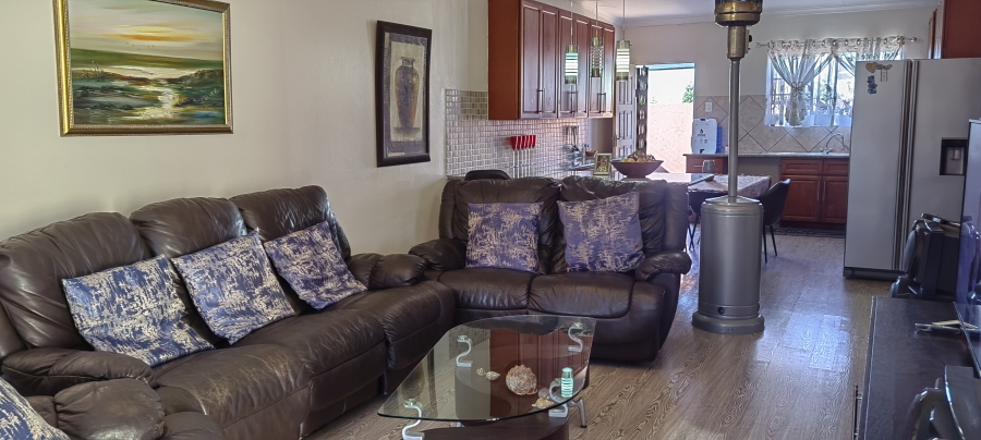3 Bedroom Property for Sale in Liefde en Vrede Gauteng