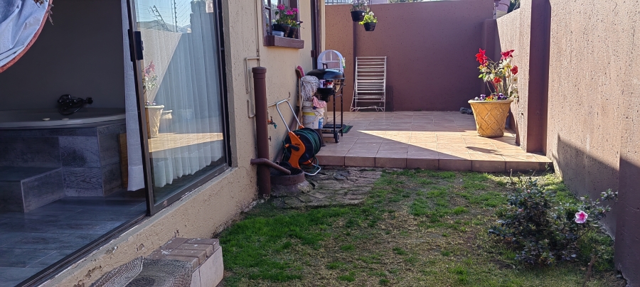 3 Bedroom Property for Sale in Liefde en Vrede Gauteng