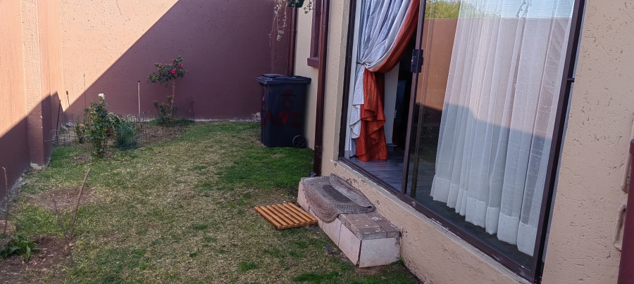 3 Bedroom Property for Sale in Liefde en Vrede Gauteng