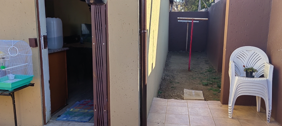 3 Bedroom Property for Sale in Liefde en Vrede Gauteng