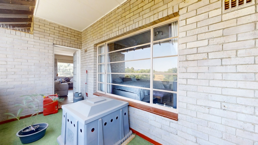 2 Bedroom Property for Sale in Lambton Gauteng