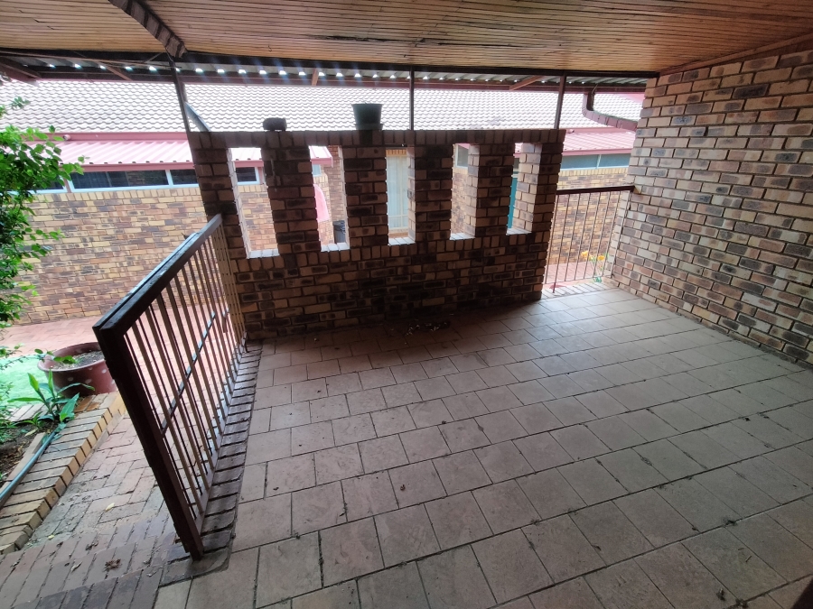 2 Bedroom Property for Sale in Amandasig Gauteng