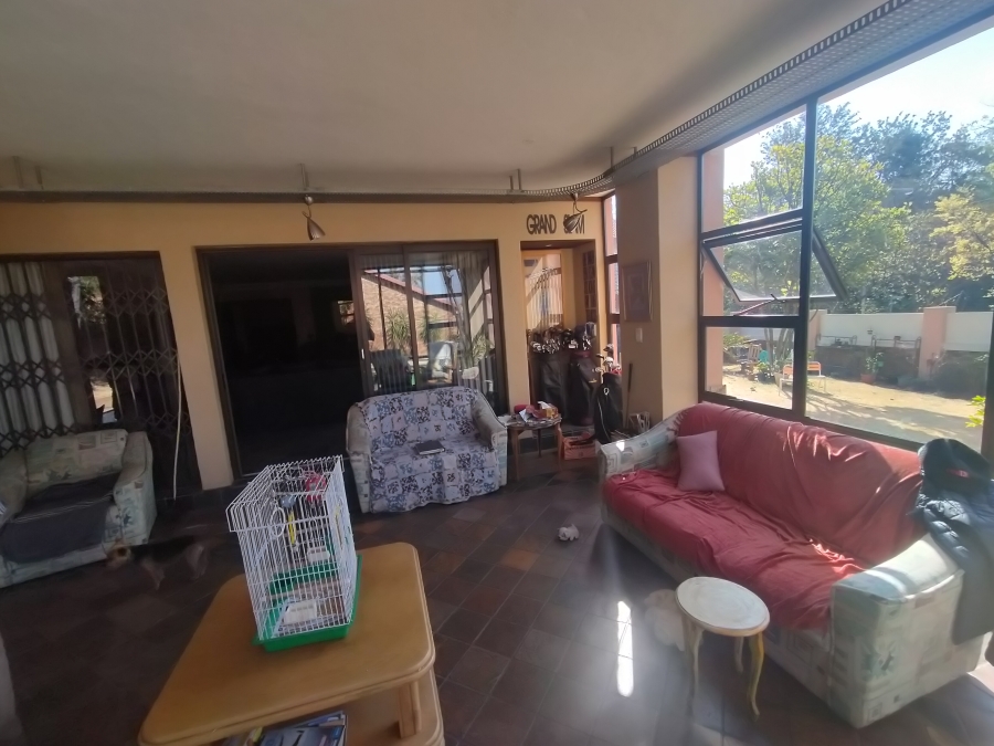 5 Bedroom Property for Sale in Ninapark Gauteng