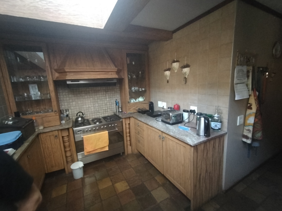 5 Bedroom Property for Sale in Ninapark Gauteng