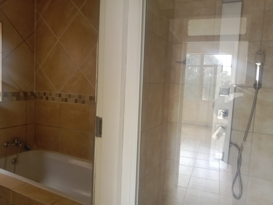 2 Bedroom Property for Sale in Denlee Gauteng