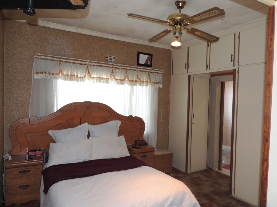 3 Bedroom Property for Sale in South Hills Gauteng
