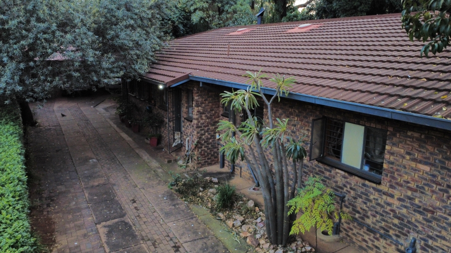 5 Bedroom Property for Sale in Pretoria North Gauteng