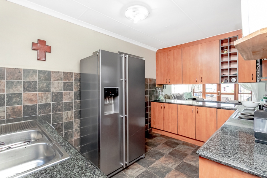 2 Bedroom Property for Sale in North Riding Gauteng