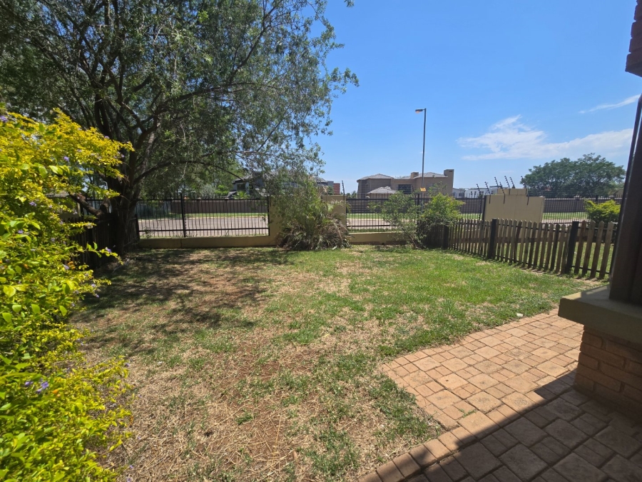 2 Bedroom Property for Sale in Montana Gauteng