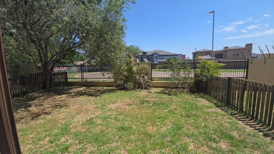 2 Bedroom Property for Sale in Montana Gauteng