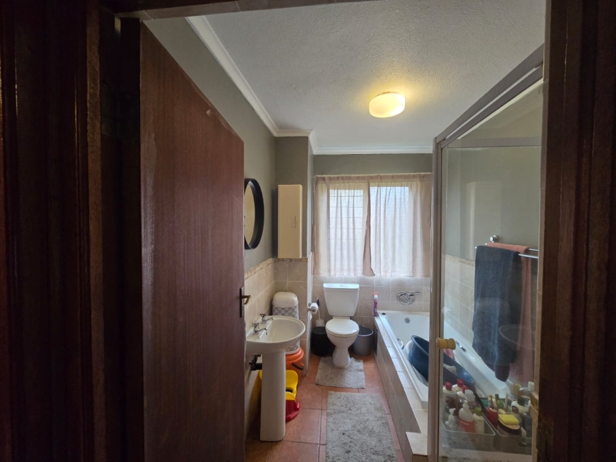 2 Bedroom Property for Sale in Montana Gauteng