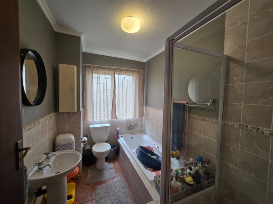 2 Bedroom Property for Sale in Montana Gauteng