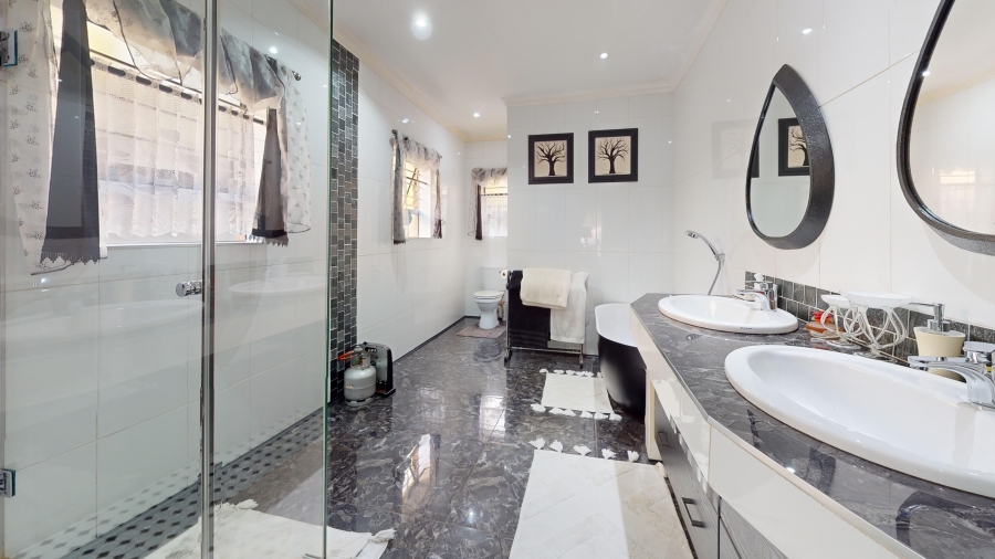 3 Bedroom Property for Sale in Bartlett Gauteng