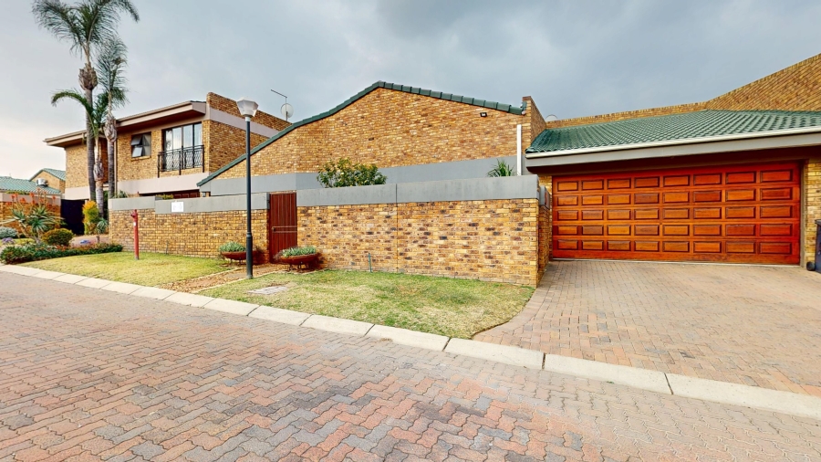 3 Bedroom Property for Sale in Bartlett Gauteng