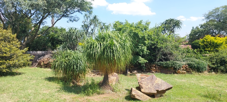 5 Bedroom Property for Sale in Mooikloof Equestrian Estate Gauteng