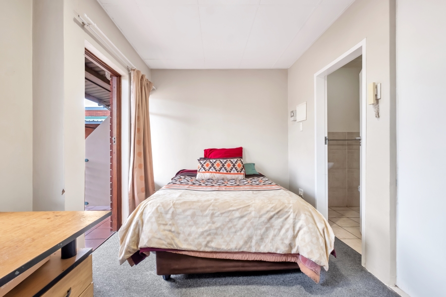 1 Bedroom Property for Sale in Richmond Gauteng