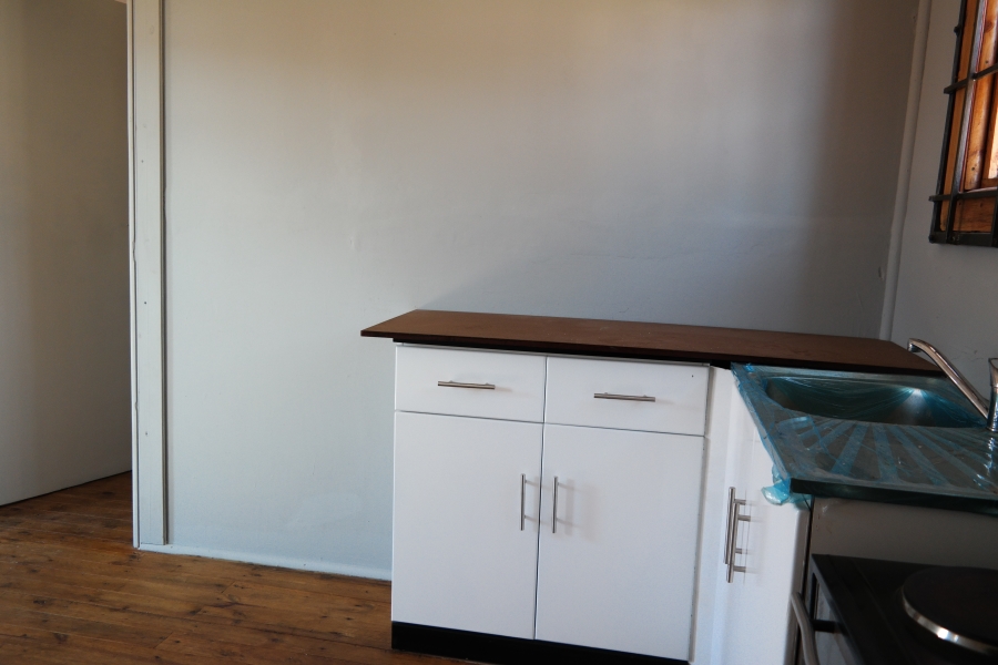 To Let 1 Bedroom Property for Rent in Rikasrus A H Gauteng