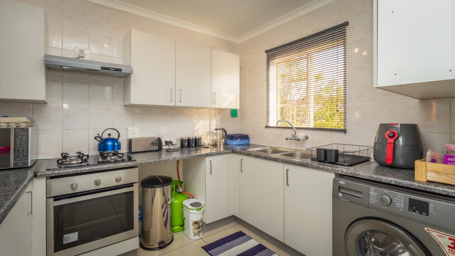 3 Bedroom Property for Sale in Wilgeheuwel Gauteng