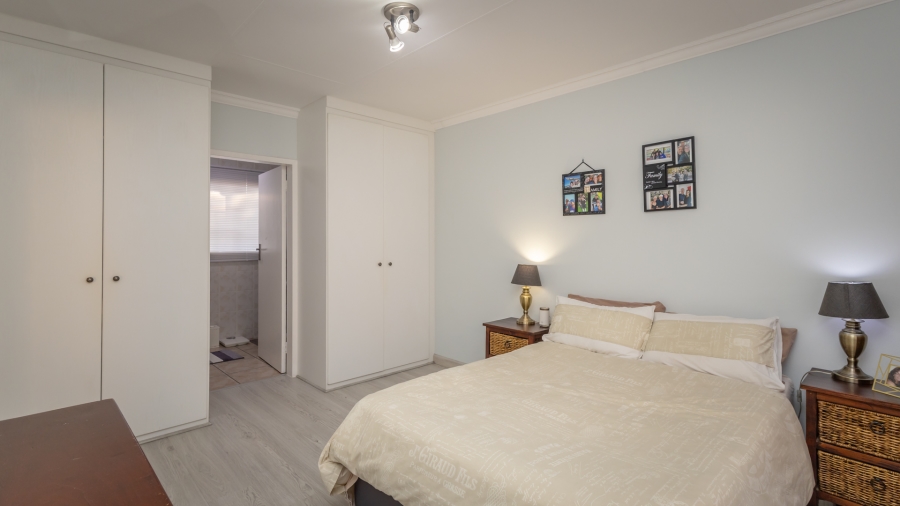 3 Bedroom Property for Sale in Wilgeheuwel Gauteng