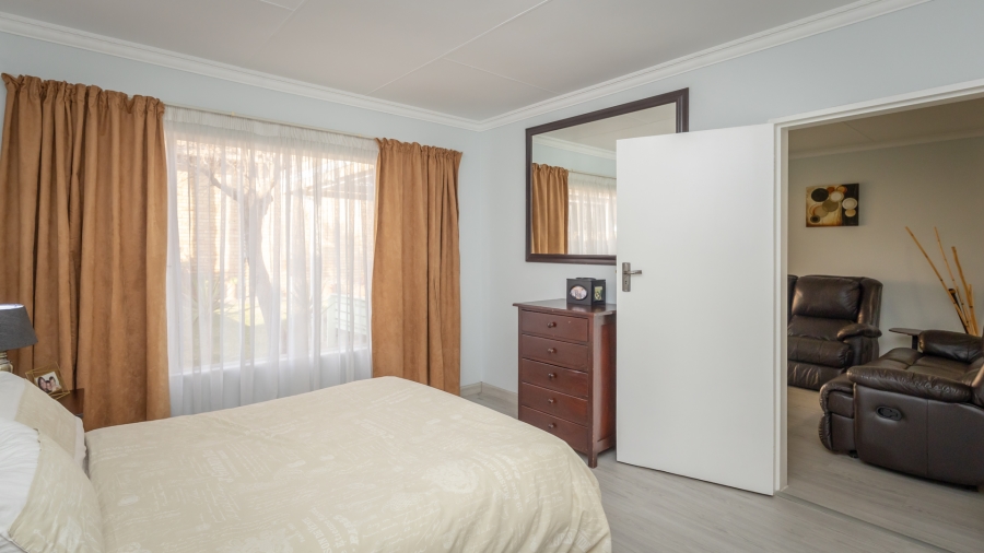 3 Bedroom Property for Sale in Wilgeheuwel Gauteng