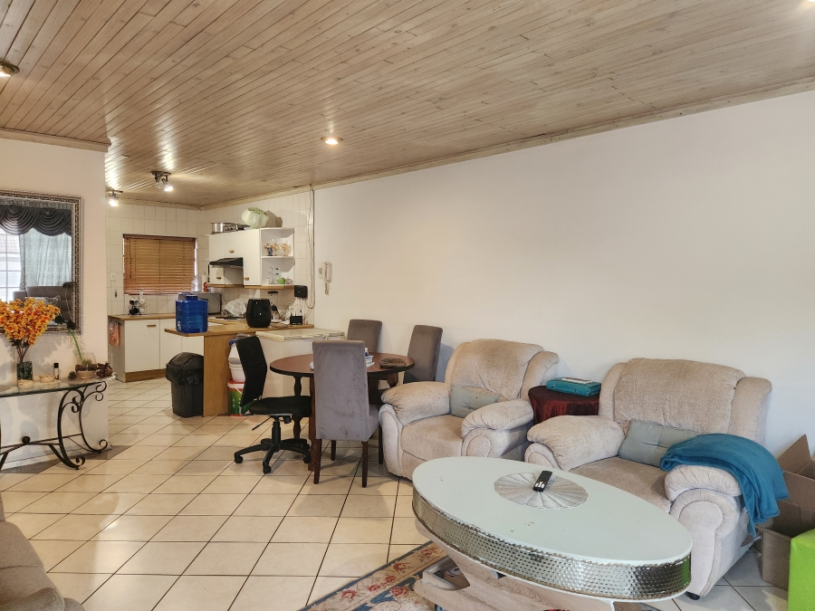 To Let 2 Bedroom Property for Rent in Ferndale Gauteng