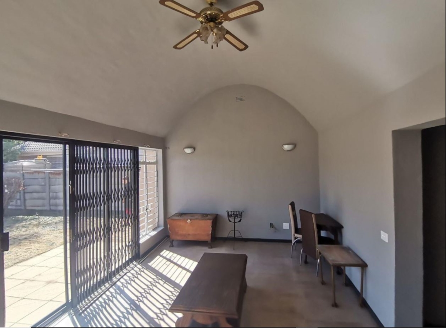 4 Bedroom Property for Sale in Mayberry Park Gauteng
