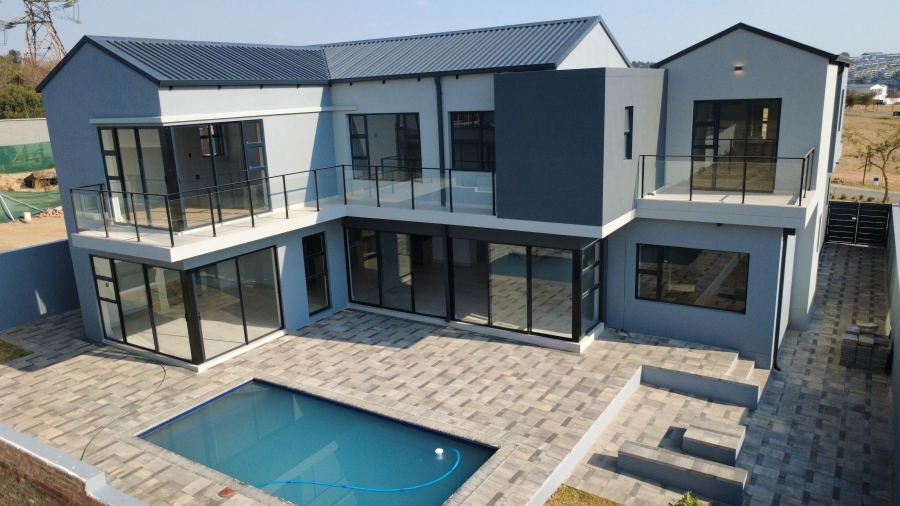 5 Bedroom Property for Sale in Helderfontein Estate Gauteng