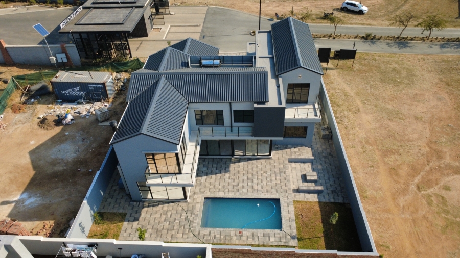 5 Bedroom Property for Sale in Helderfontein Estate Gauteng