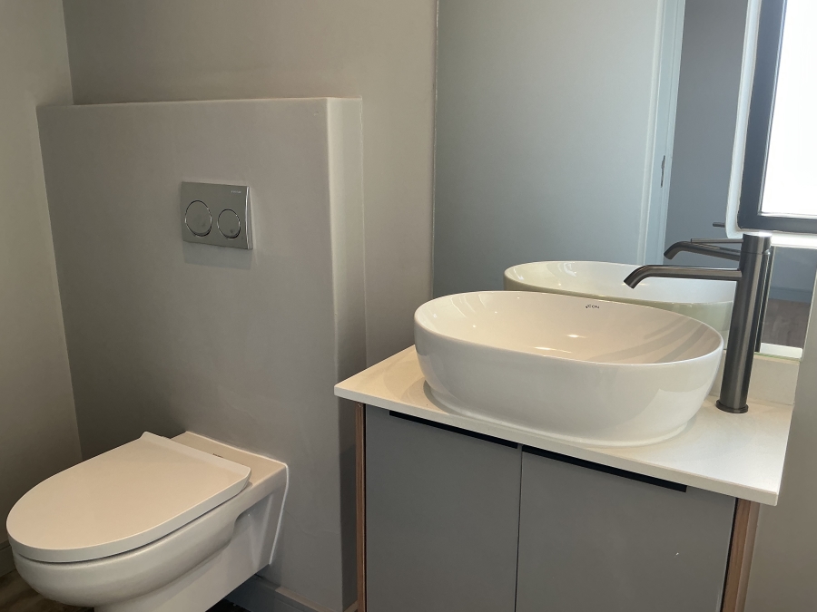 5 Bedroom Property for Sale in Helderfontein Estate Gauteng