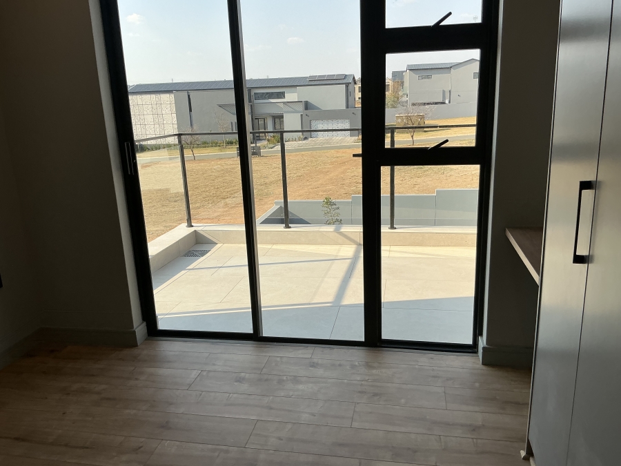 5 Bedroom Property for Sale in Helderfontein Estate Gauteng