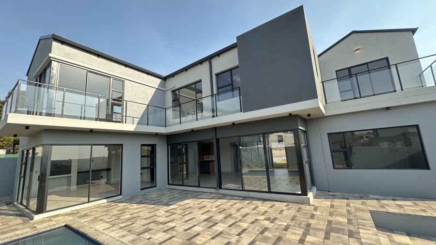 5 Bedroom Property for Sale in Helderfontein Estate Gauteng