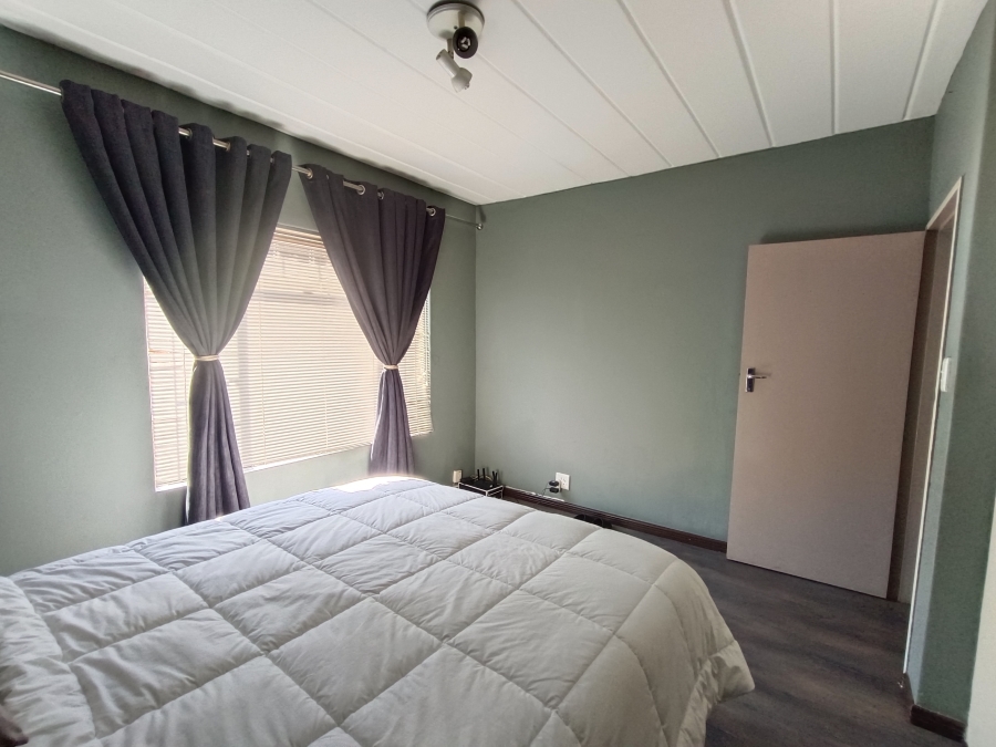 3 Bedroom Property for Sale in Zwartkop Gauteng