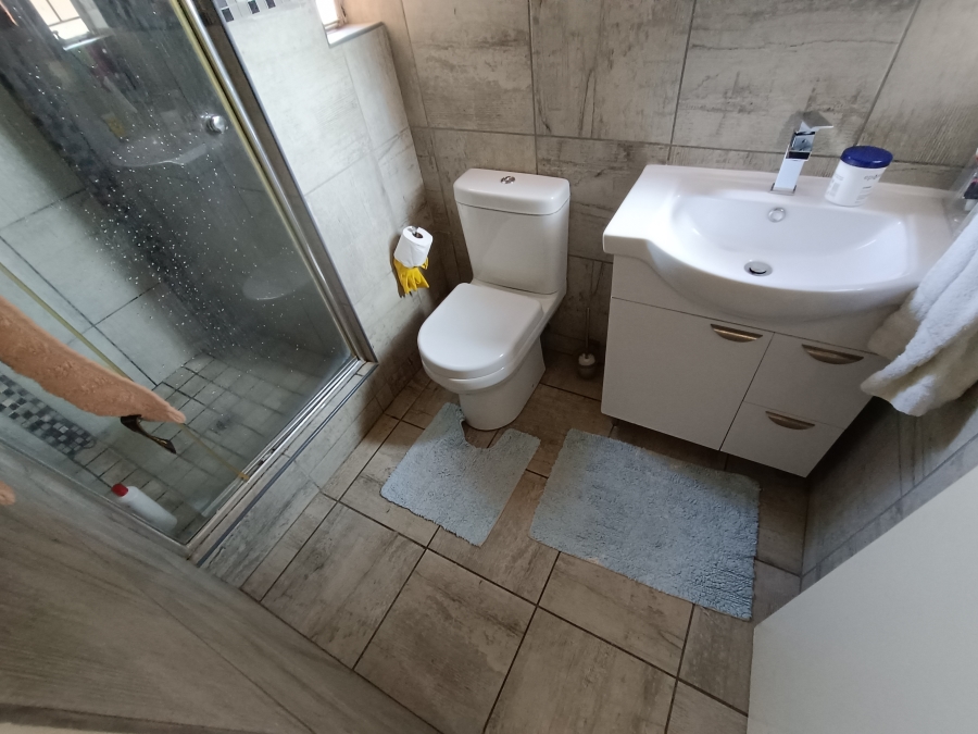 3 Bedroom Property for Sale in Zwartkop Gauteng