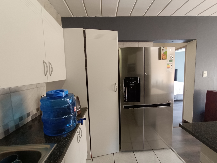 3 Bedroom Property for Sale in Zwartkop Gauteng