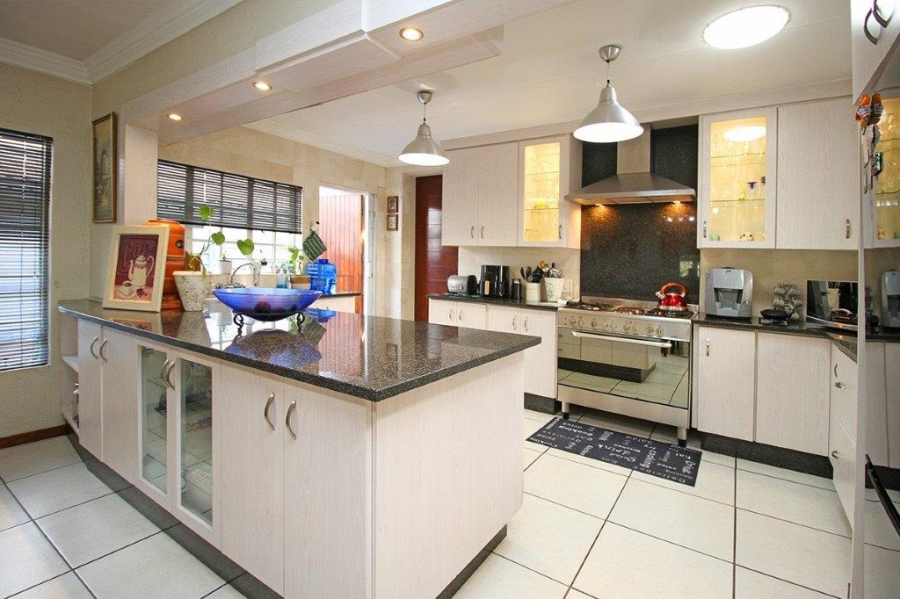 4 Bedroom Property for Sale in Marais Steyn Park Gauteng