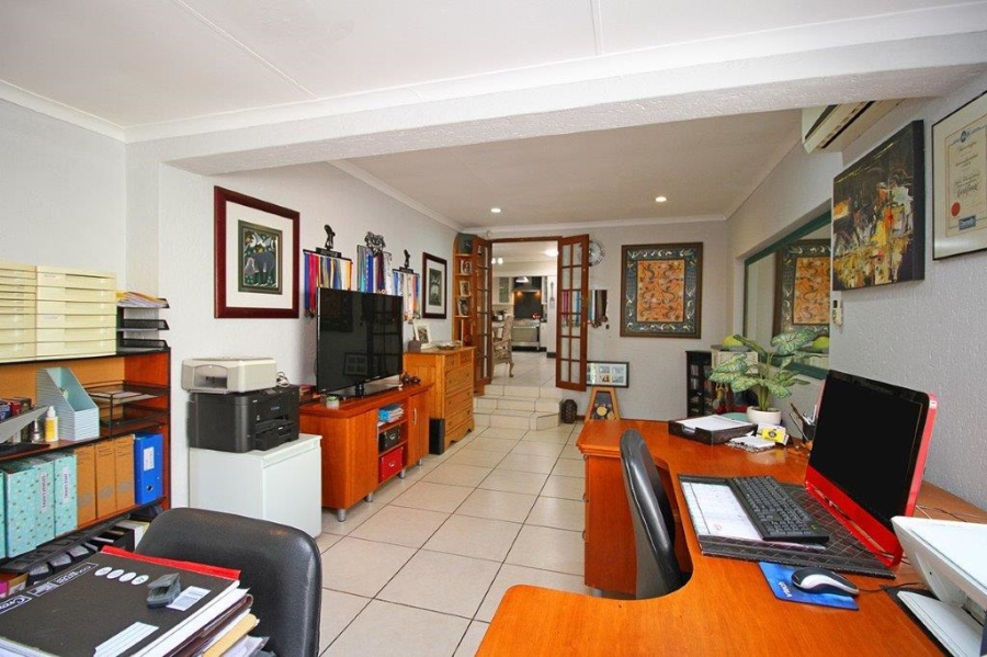 4 Bedroom Property for Sale in Marais Steyn Park Gauteng