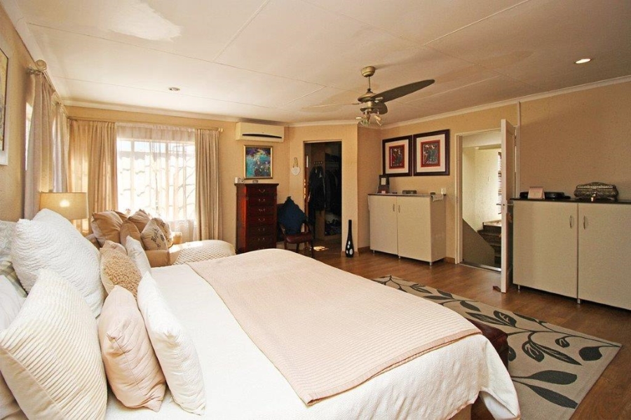 4 Bedroom Property for Sale in Marais Steyn Park Gauteng