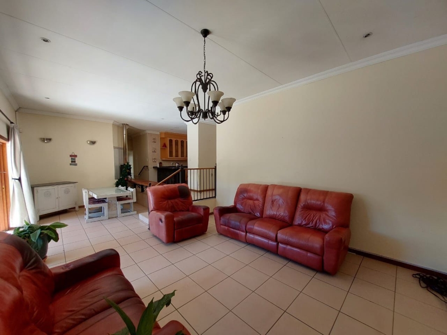 4 Bedroom Property for Sale in Montana Park Gauteng