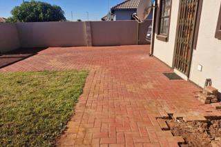 3 Bedroom Property for Sale in The Orchards Gauteng