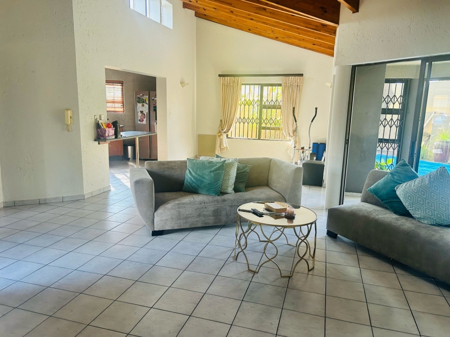 To Let 2 Bedroom Property for Rent in North Riding Gauteng