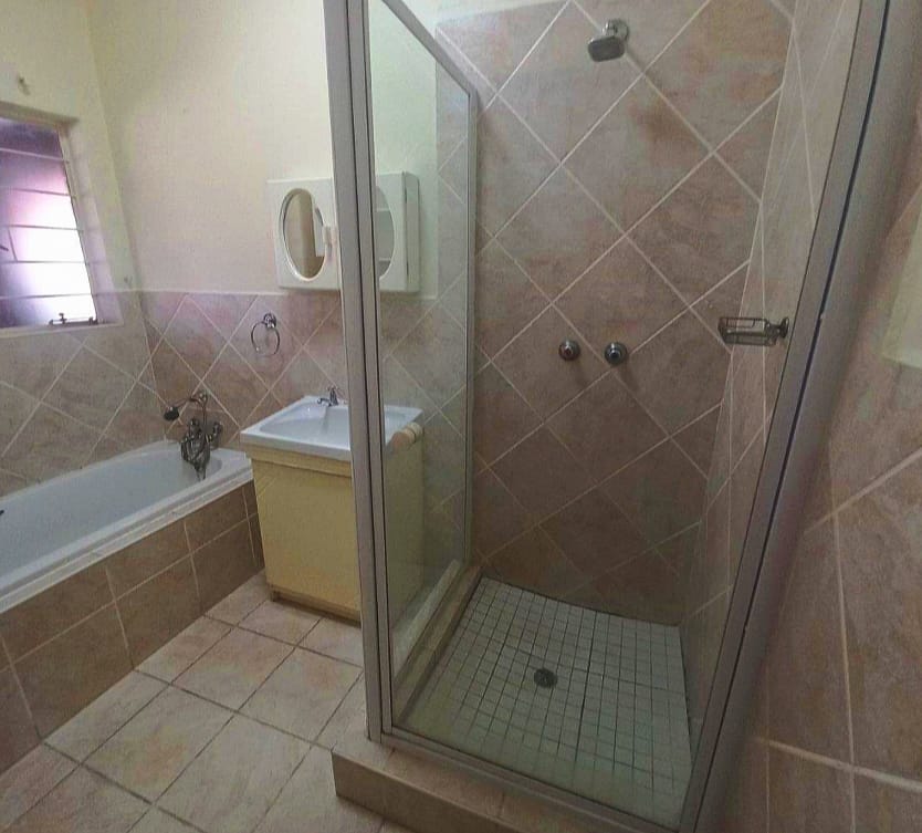 2 Bedroom Property for Sale in Wentworth Park Gauteng