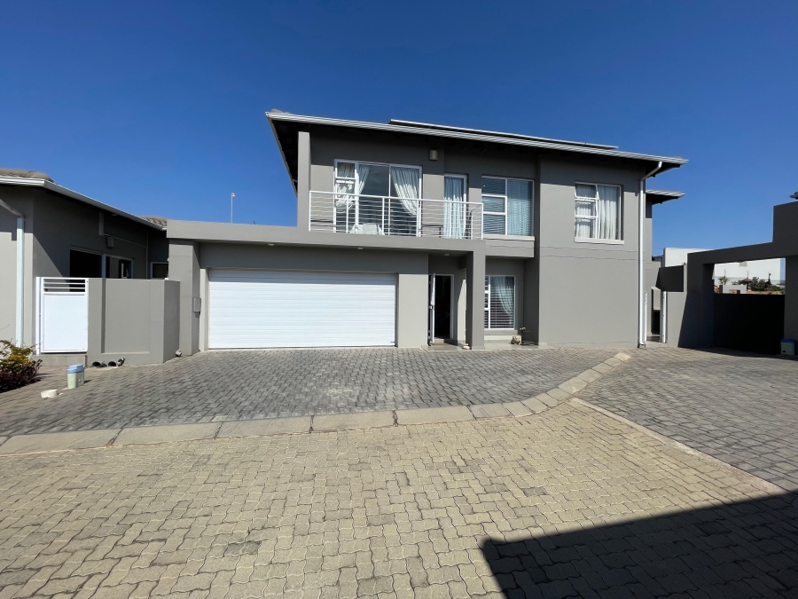 3 Bedroom Property for Sale in Noordheuwel Gauteng