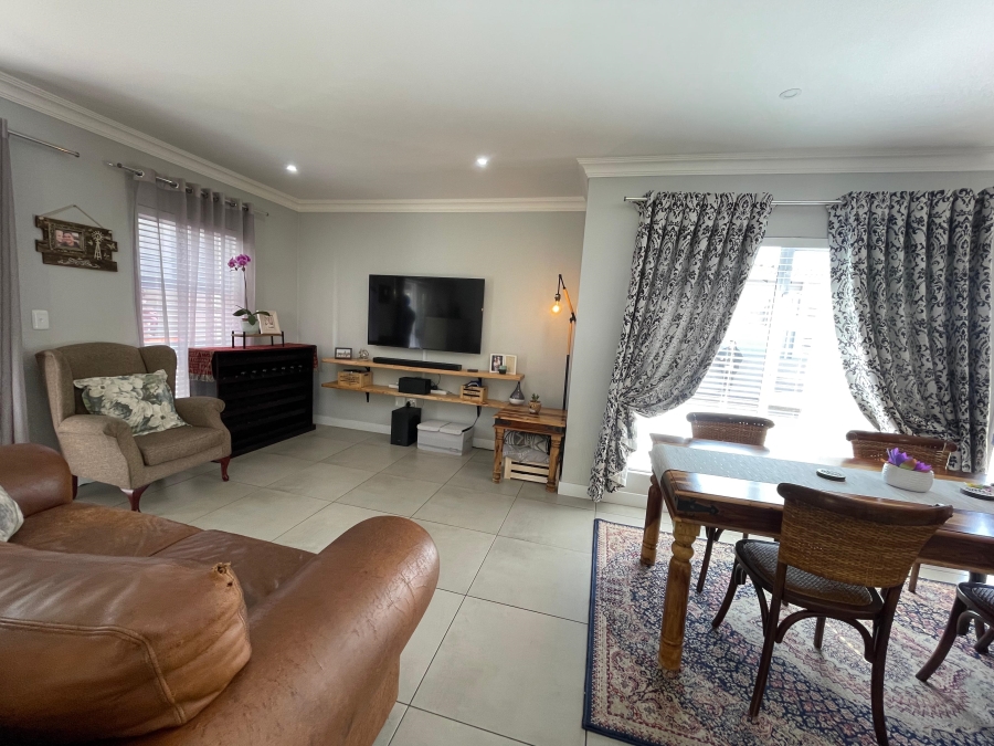 3 Bedroom Property for Sale in Noordheuwel Gauteng