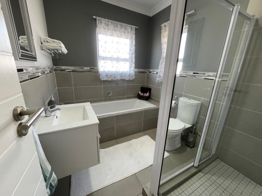 3 Bedroom Property for Sale in Noordheuwel Gauteng