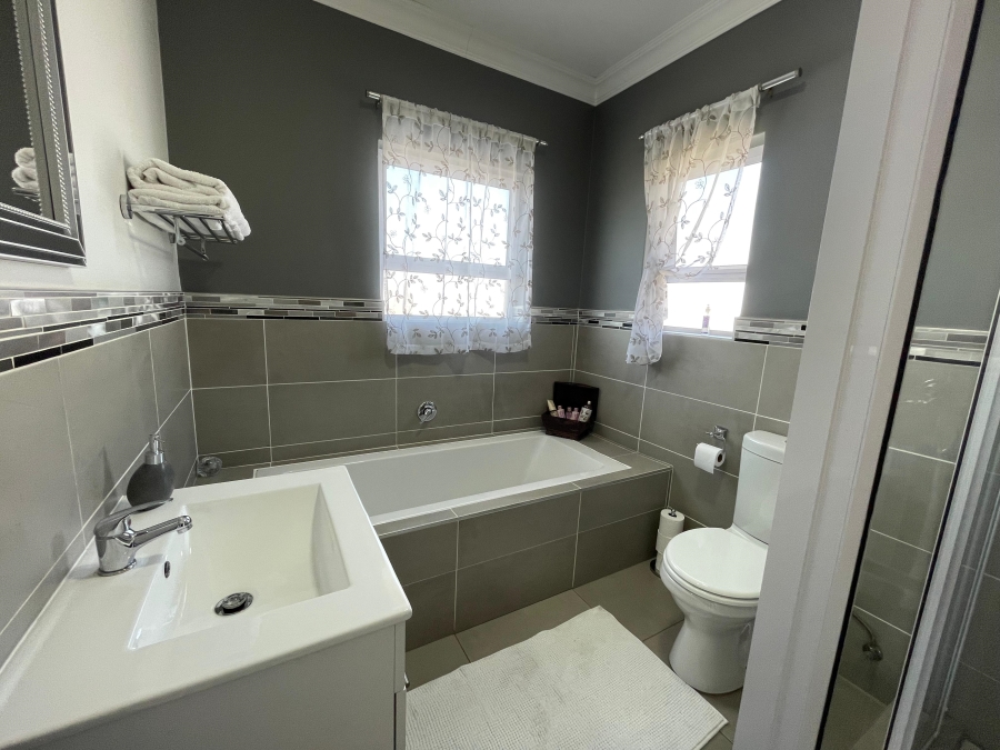 3 Bedroom Property for Sale in Noordheuwel Gauteng
