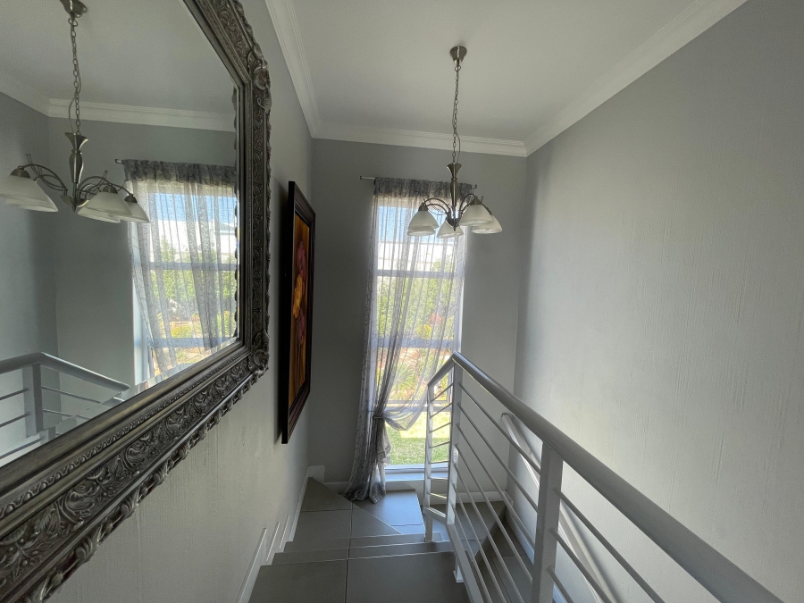 3 Bedroom Property for Sale in Noordheuwel Gauteng