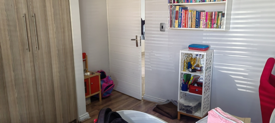 4 Bedroom Property for Sale in Ormonde Gauteng
